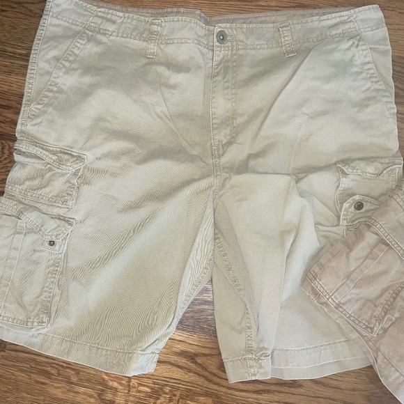 🩳Men’s khaki Cargo Shorts Bundle🩳 - Picture 2 of 7
